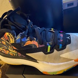 Boy’s sneakers